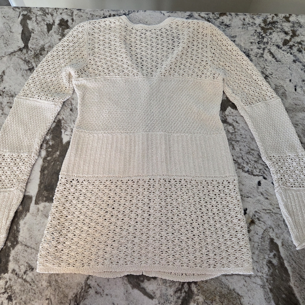 EUC American Eagle Women's Cream Crochet Knit Cardigan Sweater. Size L - Picture 2 of 8